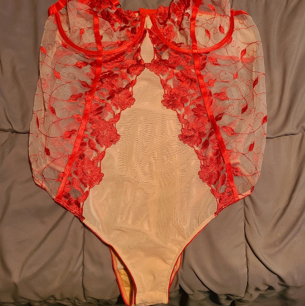 Torrid bodysuit size 2